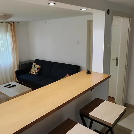Vp Apartment *